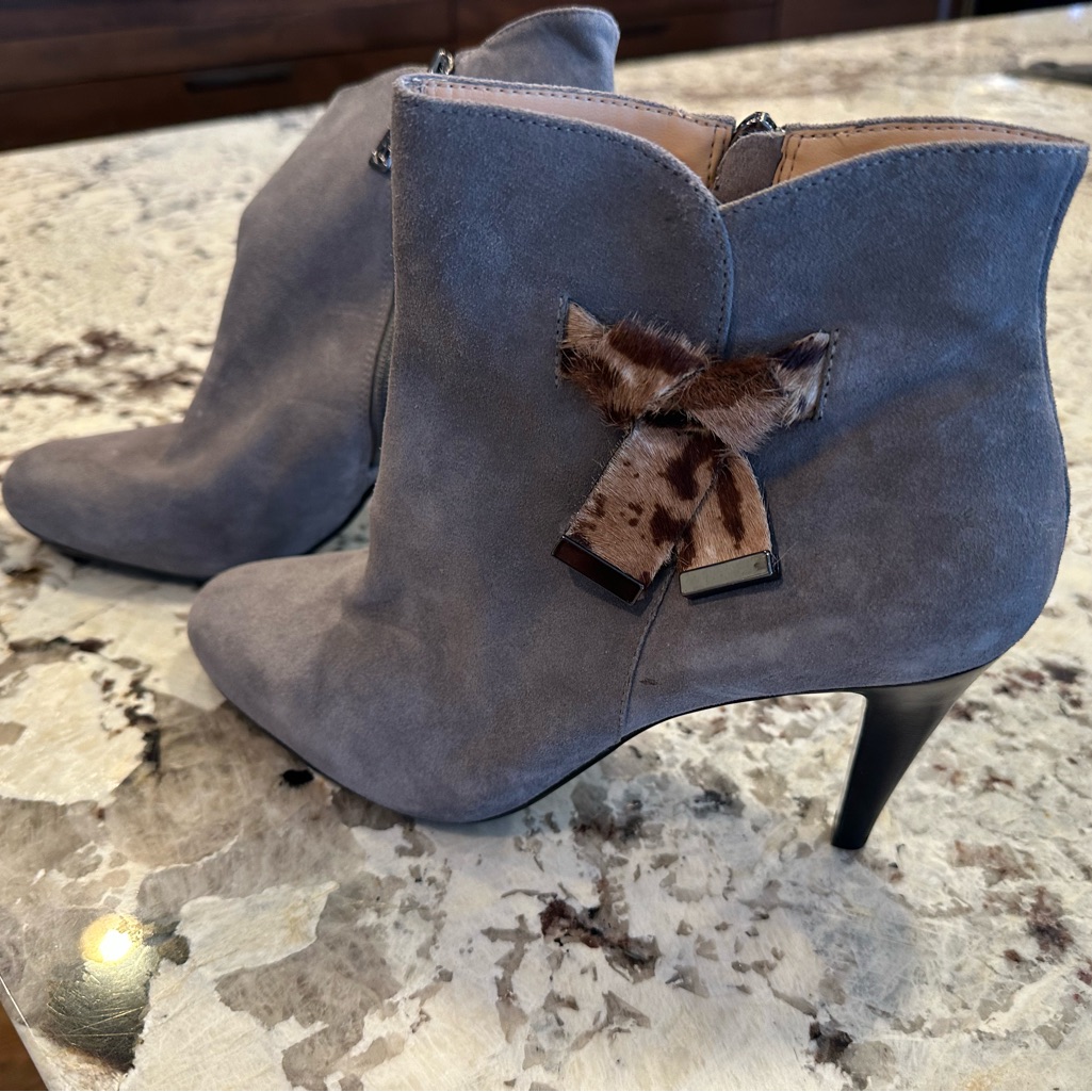 Nwot Talbots Gray Suede Heeled Booties Boots. Size 11.